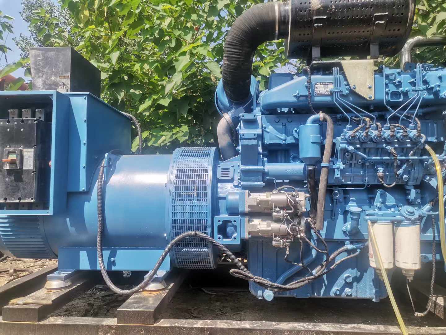 祁门详细说明降低 800kW 柴油发电机输出电流波动的方法